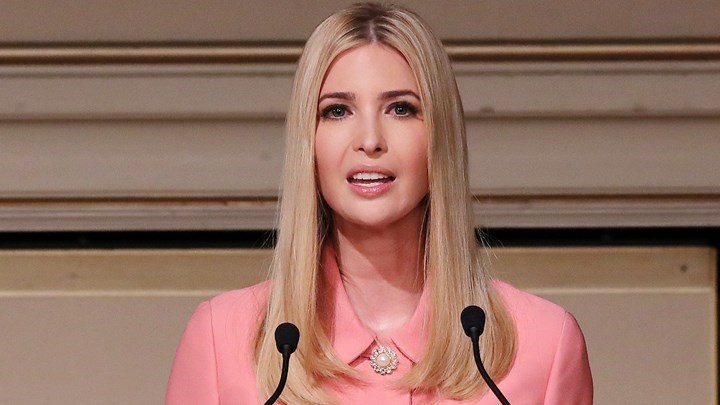Στο στόχαστρο των Δημοκρατικών η Ιβάνκα Τραμπ για τα e-mail της