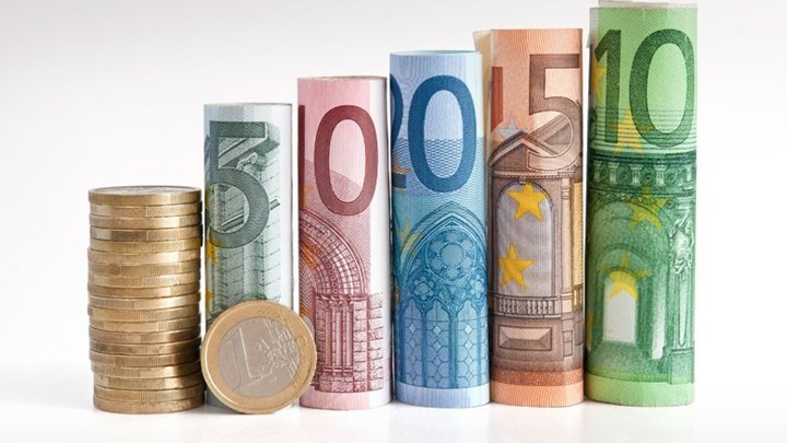 Τα κριτήρια για τη χορήγηση του κοινωνικού μερίσματος – Σχέδιο αύξησης του ορίου εισοδήματος – ΒΙΝΤΕΟ