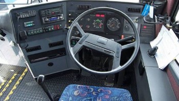 Οδηγός λεωφορείου παράτησε τους επιβάτες και… εξαφανίστηκε