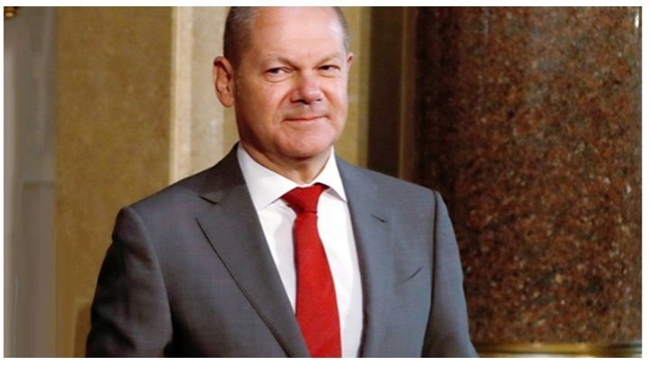 Σολτς: Δεν απειλούμαστε με νέα κρίση στην Ευρωζώνη – Τι είπε για Brexit και Ιταλία