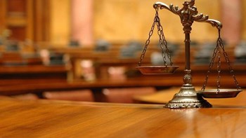 Ένωση δικαστών και εισαγγελέων: Άδικες οι κατηγορίες περί αναλγησίας μας στην απόφαση για την καθαρίστρια