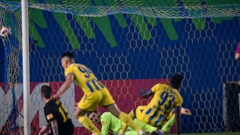 Παναιτωλικός – ΑΕΚ 2-0 (51′)