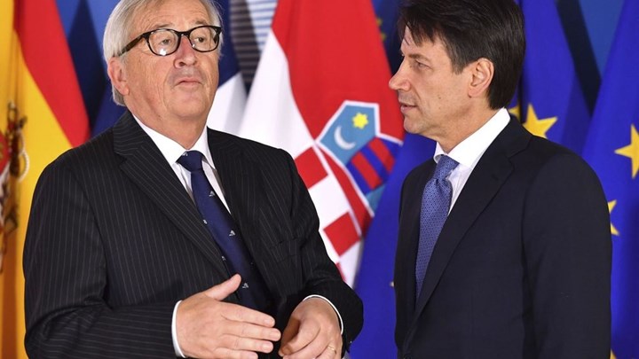 Δείπνο Κόντε – Γιούνκερ στις Βρυξέλλες – Τι δήλωσε ο Ιταλός Πρωθυπουργός για την αντιπαράθεση με την Κομισιόν