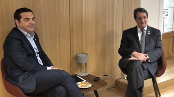 Ολοκληρώθηκε η συνάντηση Τσίπρα- Αναστασιάδη – Τι συζήτησαν