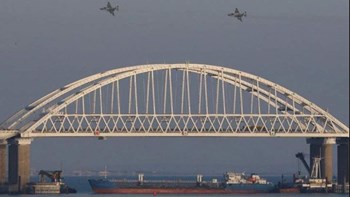 Θερμό επεισόδιο μεταξύ ρωσικών και ουκρανικών πλοίων στη Μαύρη Θάλασσα – ΒΙΝΤΕΟ