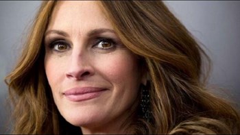 Φιλάνθρωπος η Τζούλια Ρόμπερτς- Στηρίζει τους πρόσφυγες