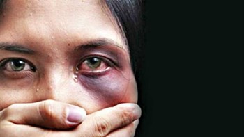 OHE: Το σπίτι είναι το πιο φονικό μέρος για μια γυναίκα