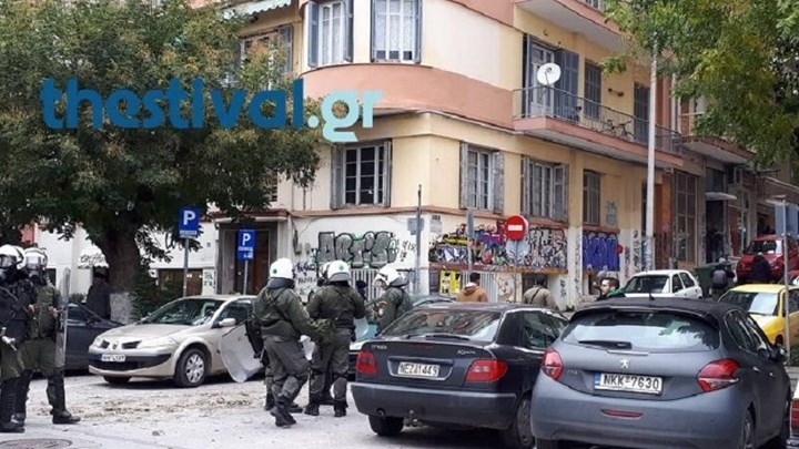 Πετροπόλεμος και χημικά μετά τις πορείες των μαθητών σε Αθήνα και Θεσσαλονίκη – ΦΩΤΟ-ΒΙΝΤΕΟ