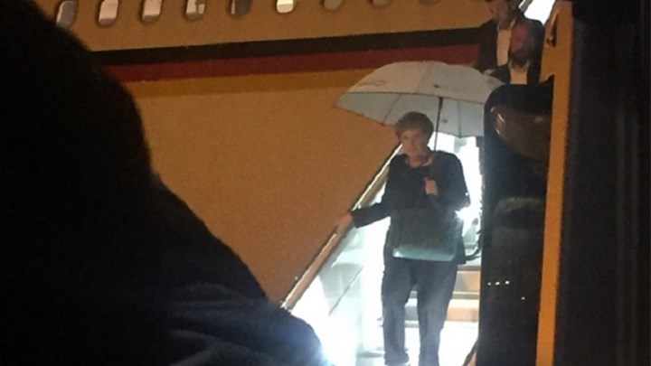 Τρόμος στον αέρα – Ο πιλότος της Μέρκελ εξέπεμψε σήμα έκτακτης ανάγκης 20 λεπτά μετά την απογείωση – ΒΙΝΤΕΟ