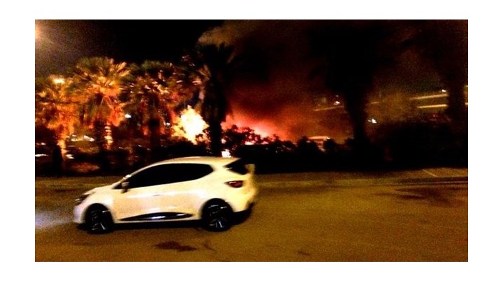 Επεισόδια μεταξύ οπαδών και Αστυνομίας στο πάρκινγκ του ΣΕΦ – ΦΩΤΟ