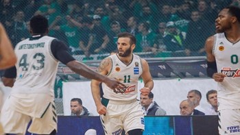 Παναθηναϊκός – Αρμάνι Μιλάνο 56-64 (30′)