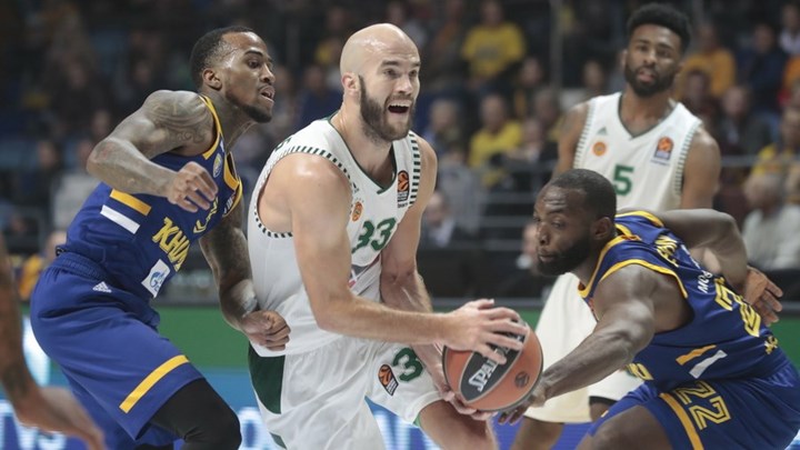 Παναθηναϊκός – Αρμάνι Μιλάνο 23-21 (10′)