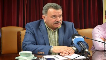 Γαλιατσάτος: Προσφυγή στη Δικαιοσύνη αν δεν αφαιρεθούν από το Υπερταμείο τα ακίνητα της Περιφέρειας Ιονίων Νήσων