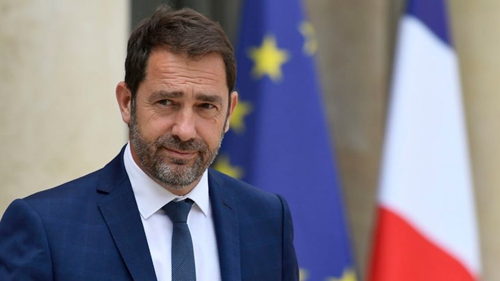 Υπουργός Εσωτερικών Γαλλίας: Δεν έχω ταμπού – Ανοιχτό το ενδεχόμενο να επιβληθεί κατάσταση εκτάκτου ανάγκης