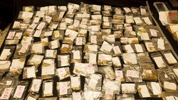 Προφυλακιστέα και η φερόμενη υπαρχηγός του κυκλώματος του χρυσού – Το σχόλιο των συνηγόρων της