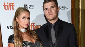 Πάρις Χίλτον: Άφησε τον αρραβωνιαστικό, κράτησε το διαμαντένιο μονόπετρο