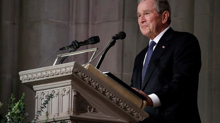 Τα δάκρυα του Τζορτζ Μπους στην κηδεία του πατέρα του – Λύγισε στον επικήδειο λόγο – ΦΩΤΟ-  ΒΙΝΤΕΟ