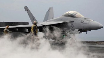 Σύγκρουση αμερικανικών αεροσκαφών στην Ιαπωνία – Έξι αγνοούμενοι