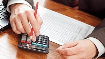 Επιπλέον εισφορές για το 2017 θα πληρώσουν 162.000 μπλοκάκια