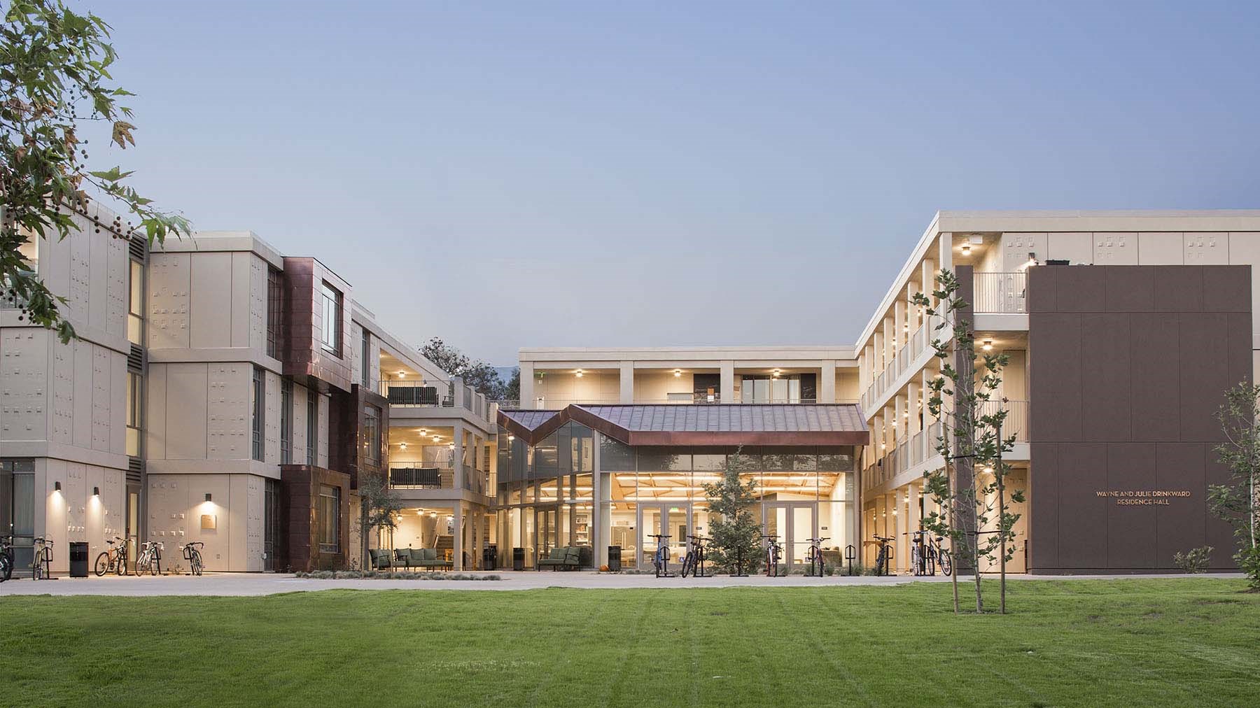 Επιστρέφουν στην Κύπρο 250 αρχαιότητες έπειτα από έναν αιώνα