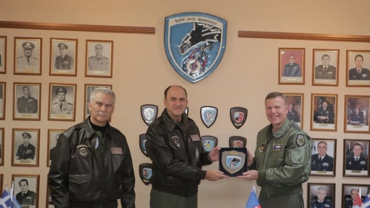 Το Αρχηγείο Τακτικής Αεροπορίας επισκέφτηκε ο διοικητής των Συμμαχικών Αεροπορικών Δυνάμεων του ΝΑΤΟ