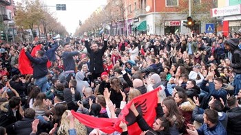 Μεγάλες φοιτητικές διαδηλώσεις στην Αλβανία