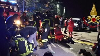 Πανικός σε νυχτερινό κέντρο της Ιταλίας – Έξι άτομα ποδοπατήθηκαν και πάνω από 100 τραυματίστηκαν