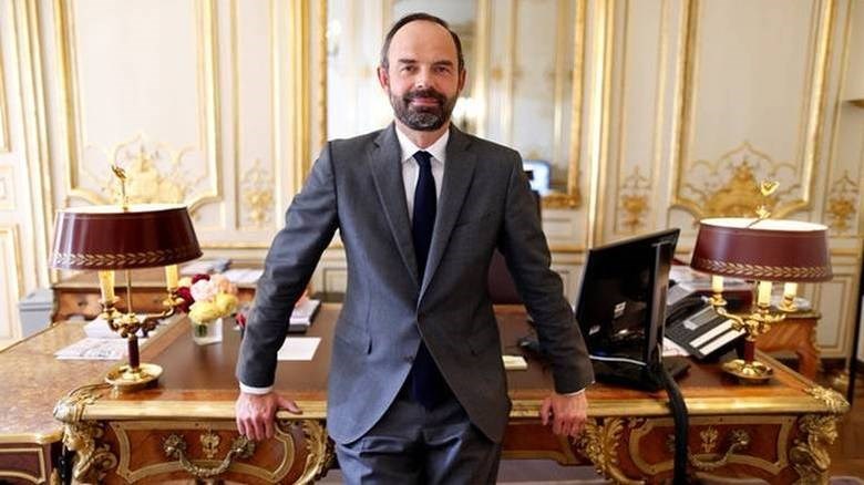 Ο Γάλλος πρωθυπουργός για τα “κίτρινα γιλέκα”: Πρέπει να ξαναϋφάνουμε την εθνική ενότητα