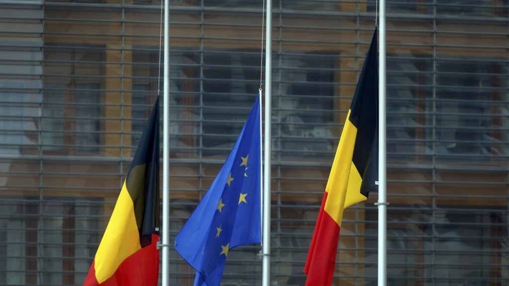 Σε βαθιά πολιτική κρίση το Βέλγιο: Στο χείλος της κατάρρευσης ο κυβερνητικός συνασπισμός με αιτία το Σύμφωνο του ΟΗΕ για τη Μετανάστευση