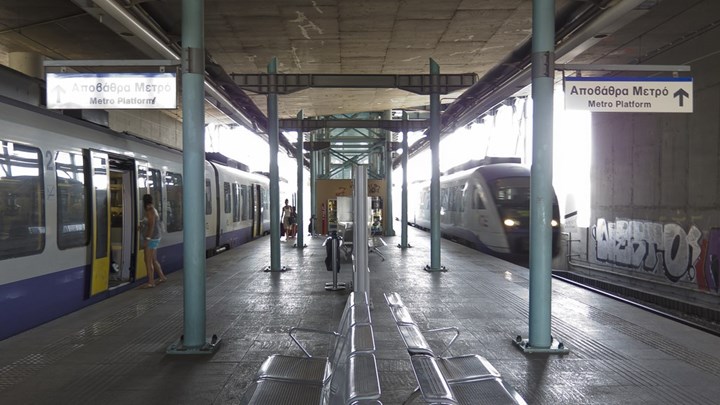 Προαστιακός: Καθυστερήσεις στα δρομολόγια της γραμμής “Πειραιάς-Αεροδρόμιο”