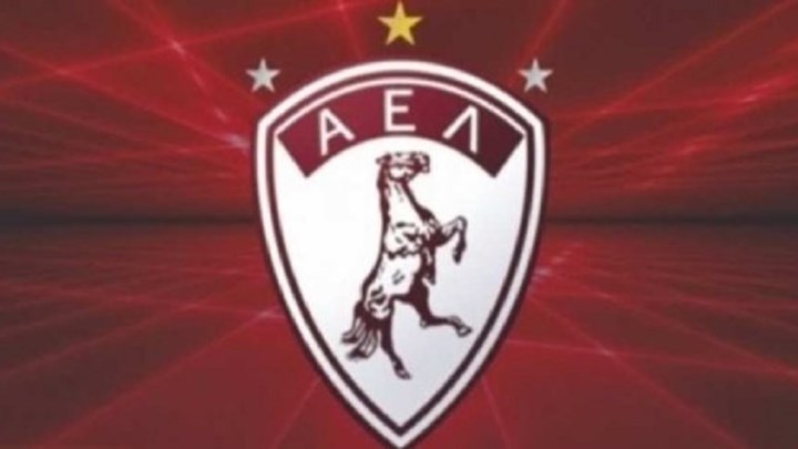 Παίρνει πίσω τα δελτία των ποδοσφαιριστών η ΑΕΛ