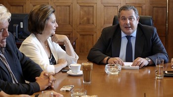 Ο Καμμένος συγκαλεί την Τρίτη το μεσημέρι την Κοινοβουλευτική Ομάδα των ΑΝ.ΕΛ.