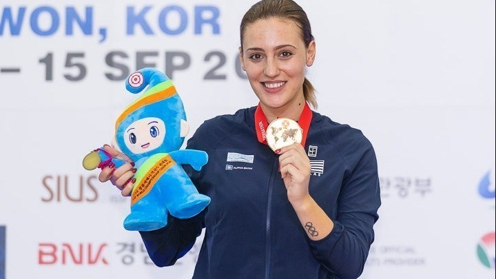 Η Άννα Κορακάκη για τον Ραδιομαραθώνιο του Realfm 97,8 για το Σωματείο “Ελπίδα – Σύλλογος Φίλων Παιδιών με Καρκίνο”