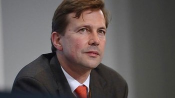«Συγκλονισμένος» ο Γερμανός κυβερνητικός εκπρόσωπος για τα γεγονότα στο Στρασβούργο