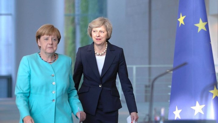 Η Μέρκελ «ρίχνει άκυρο» στην Μέι: Καμία πιθανότητα επαναδιαπραγμάτευσης του Brexit