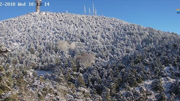 Στα λευκά ”ντύθηκε” η Πάρνηθα – ΦΩΤΟ – ΒΙΝΤΕΟ