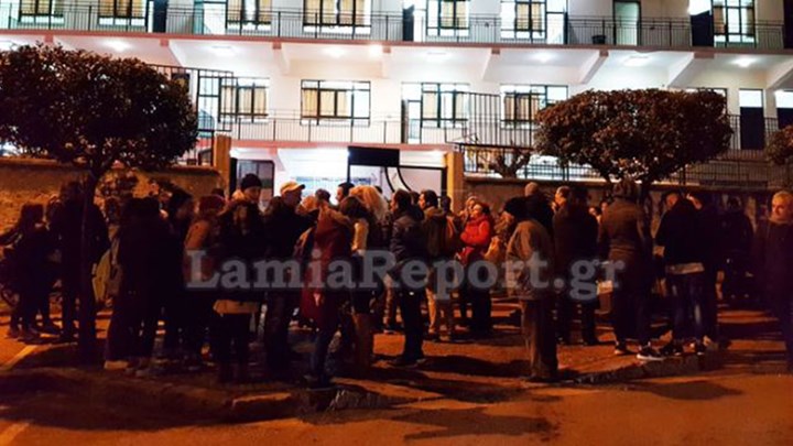 Συναγερμός στην Λαμία – Φωτιά σε Εσπερινό Λύκειο εν ώρα μαθήματος