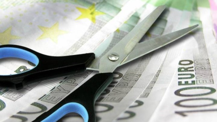 “Κουρεμένα” έως 22,3% τα εφάπαξ – Ποιοι χάνουν τα περισσότερα