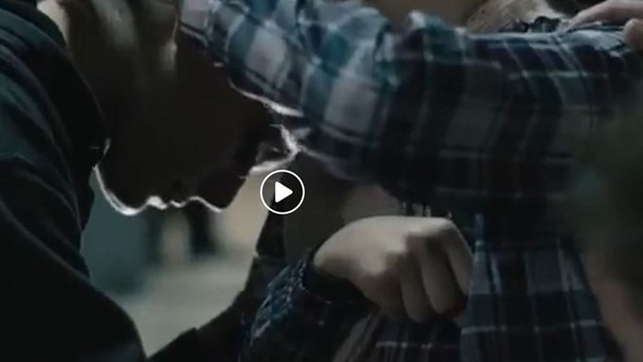 “Ο αδελφός μου”: Η πραγματική ιστορία πίσω από το συγκλονιστικό βίντεο για την αναπηρία που έγινε viral