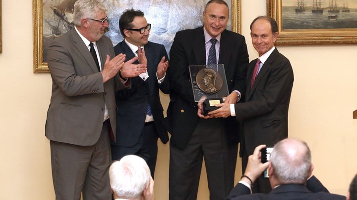 Στον Γεώργιο Γεννηματά απονεμήθηκε το βραβείο “Θεμιστοκλής”