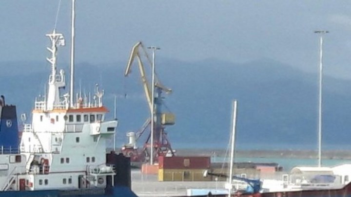 Καρέ – καρέ το ρεσάλτο του Λιμενικού στο πλοίο με το ”ναρκωτικό των Τζιχαντιστών” – ΒΙΝΤΕΟ