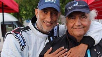 Συγκίνηση προκαλεί η κίνηση του Ιαβέρη – Έδωσε τον έναν νεφρό στον γιο του