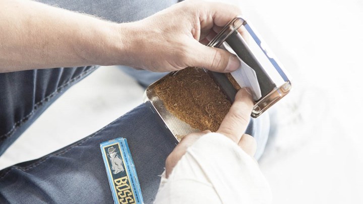 Λαθραίο εργοστάσιο καπνού για τσιγάρα εντόπισε το ΣΔΟΕ