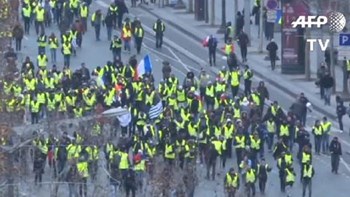 Μία 44χρονη το έβδομο θύμα στις κινητοποιήσεις των “κίτρινων γιλέκων”