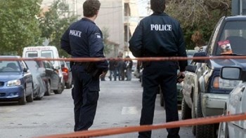 Συμπλοκή στο κέντρο της Λαμίας – Μαχαίρωσαν 33χρονο στο κεφάλι