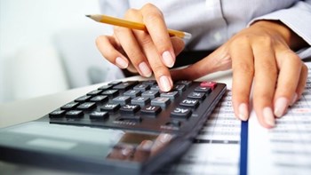 Αυξήθηκαν τα νέα ληξιπρόθεσμα χρέη τον Οκτώβριο – Στα 4,5 δισ. ευρώ τα έσοδα από κατασχέσεις και ρυθμίσεις