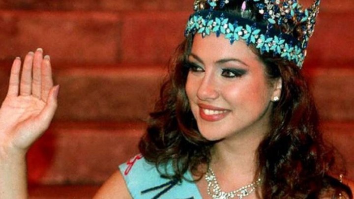 Σπάνια εμφάνιση για την Ειρήνη Σκλήβα: Δείτε πώς είναι σήμερα η «Μις Κόσμος» – ΦΩΤΟ