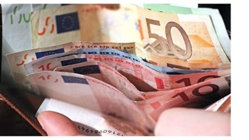 Περισσότερα από 1,6 εκατ. νοικοκυριά έχουν υποβάλει αίτηση για το κοινωνικό μέρισμα