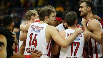 LIVE: Μπαρτσελόνα – Ολυμπιακός