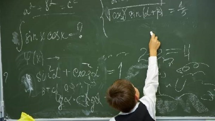 Προσλήψεις 15.000 εκπαιδευτικών χωρίς γραπτό διαγωνισμό – “Κλειδώνουν” μοριοδότηση και κριτήρια